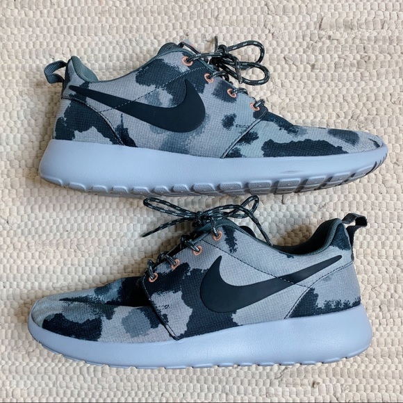 blue camo nike shoes